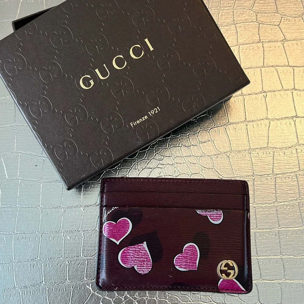 GUCCI Hearts Wine Leather Cardholder